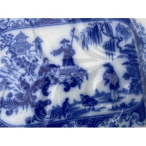 116 - A STUNNING ORIENTAL THEMED BLUE & WHITE TURKEY PLATTER CIRCA 1885 22x17