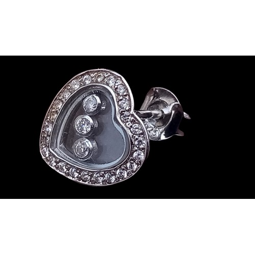 446 - A DESIGNER STYLE 9ct WHITE GOLD DIAMOND HEART EARRINGS WITH 3 FLOATING DIAMONDS TO CENTRE