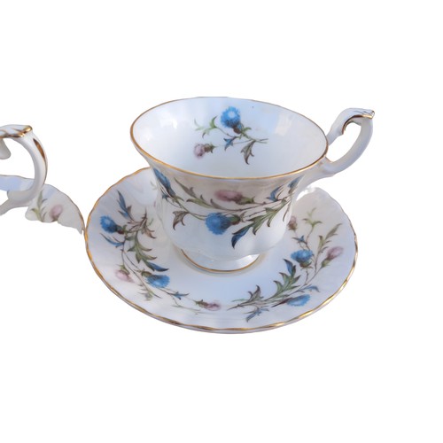 527 - 28 PIECE ROYAL ALBERT BRIGADOON SERVICE