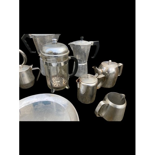 25A - LOT OF STAINLESS STEEL KITCHENWARE