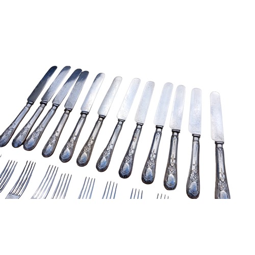 579 - 21 PIECE OF ORNATE ANTIQUE CUTLERY