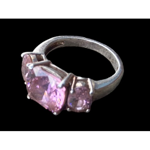 548 - A PINK CRYSTAL RING