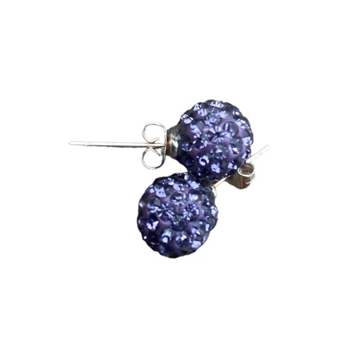 564 - A PAIR OF SILVER & AMETHSYT SET EARRINGS