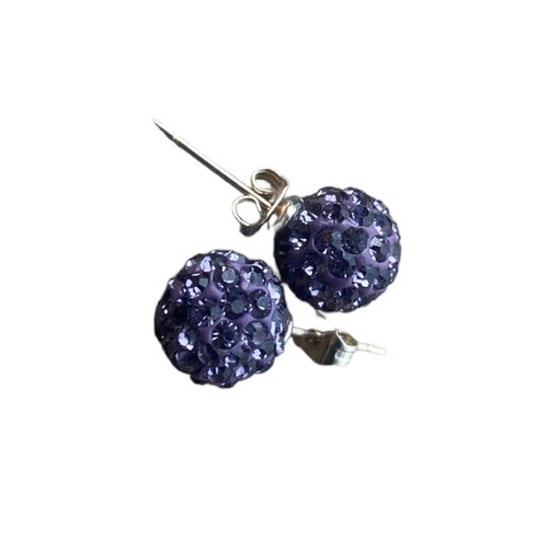 564 - A PAIR OF SILVER & AMETHSYT SET EARRINGS