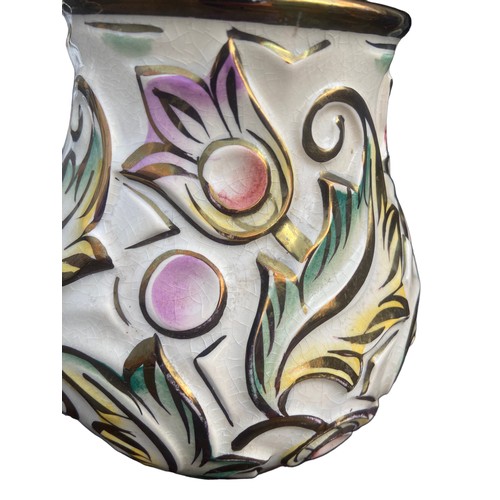 15 - A VINTAGE STYLE WADE VASE 7