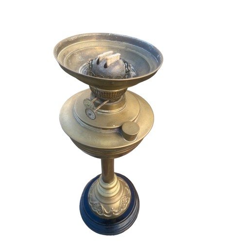 143 - AN ART NOUVEAU BRASS OIL LAMP