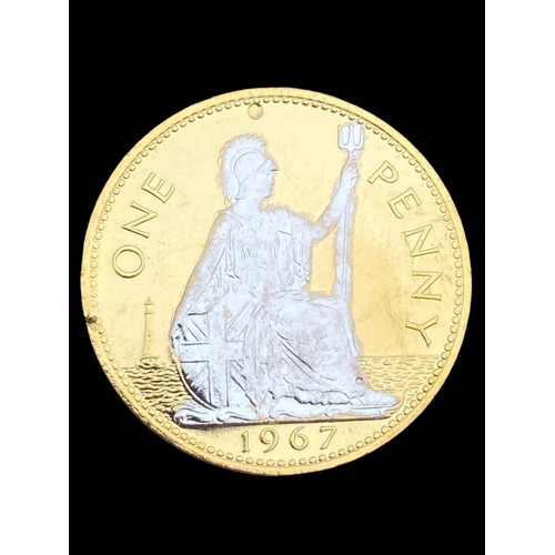 235 - GOLD AND SILVER COLOURED 1967 PENNY IN PRESENTATION BOX