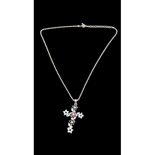 407 - GEMSET CROSS AND CHAIN