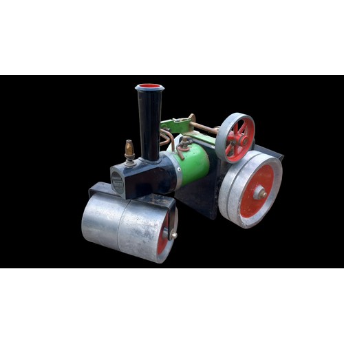 579 - A MAMOD STEAM ROLLER 11x7