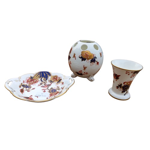 660 - AN UNUSUAL HONG KONG POT AND 2 OTHER PIECES BY COALPORT