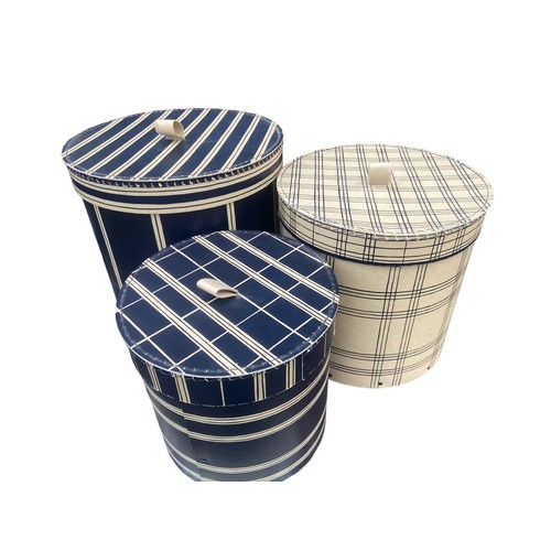 34 - A SET OF 3 GRADUATED HAT BOXES