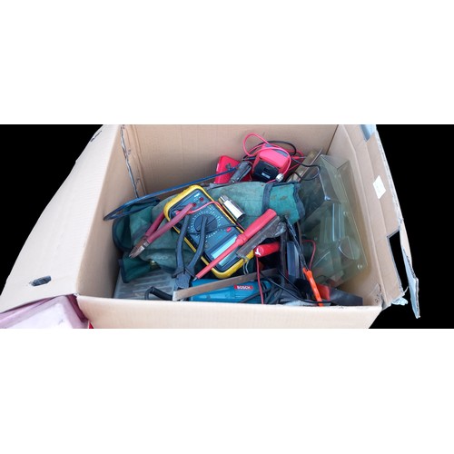 111 - A BOX OF MIXED MANUAL & ELECTRIC TOOLS ETC