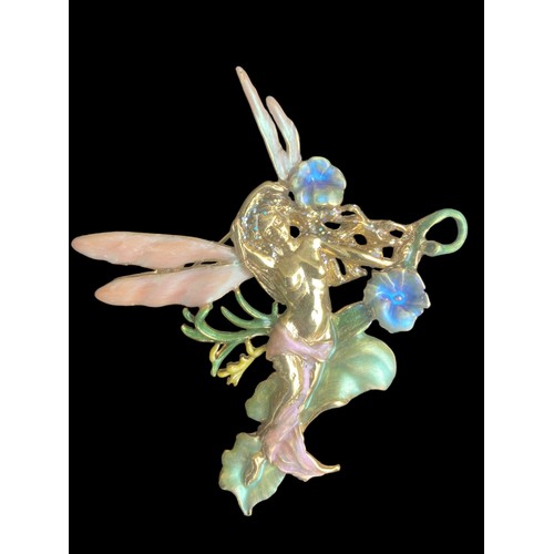 224 - LARGE ART NOVEAU STYLE FAIRY ENAMELLED BROOCH