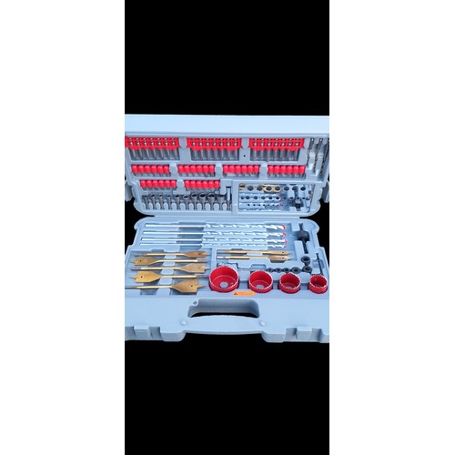 352 - 215 DRILL BIT SET CASED