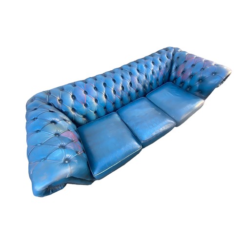 350B - A BLUE LEATHER BUTTON CHESTERFIELD SUITE