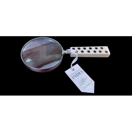 18 - MAGNIFYING GLASS HANDMADE IN INDIA