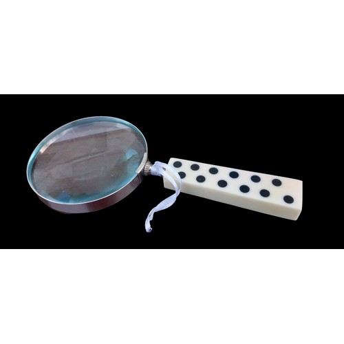 18 - MAGNIFYING GLASS HANDMADE IN INDIA