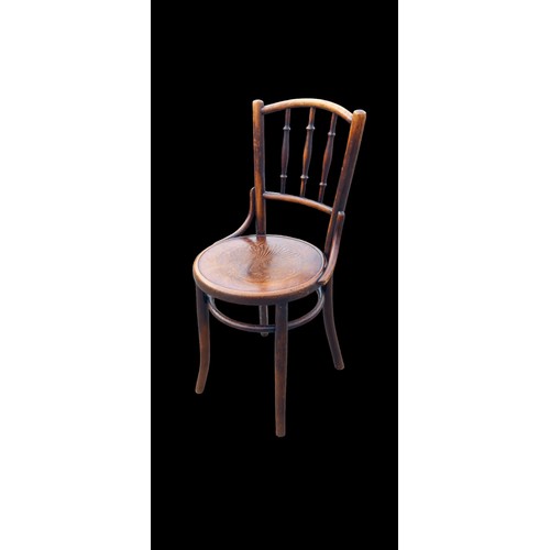 38 - A NEAT BENTWOOD CHAIR