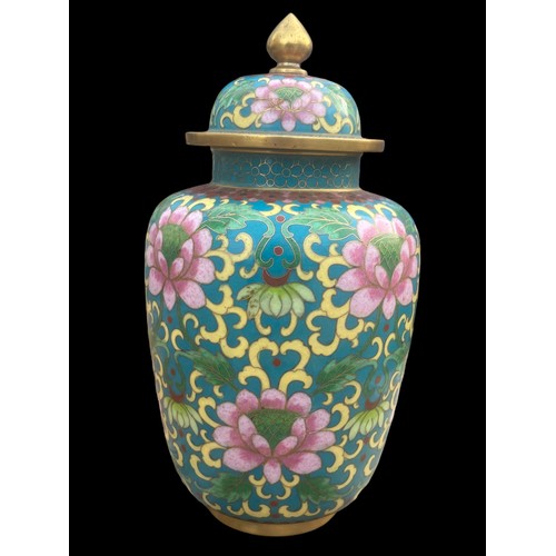 71 - A STUNNING CHINESE CLOISONNE POT WITH LID 6