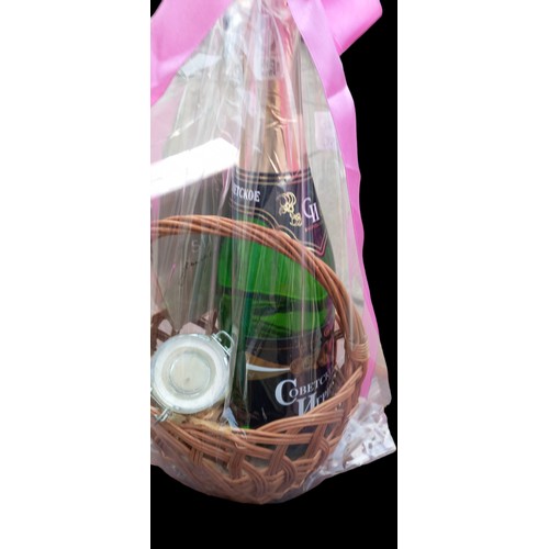 156 - VALENTINES GIFT SET