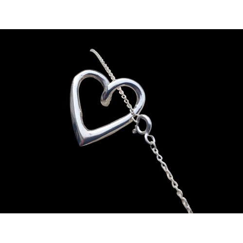 247 - SILVER BRACELET WITH HEART FOB