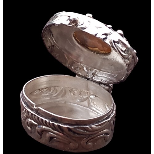 253 - A SILVER MOTHER OF PEARL PILL BOX