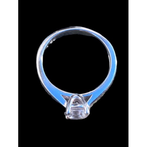 261 - A SILVER SOLITAIRE RING