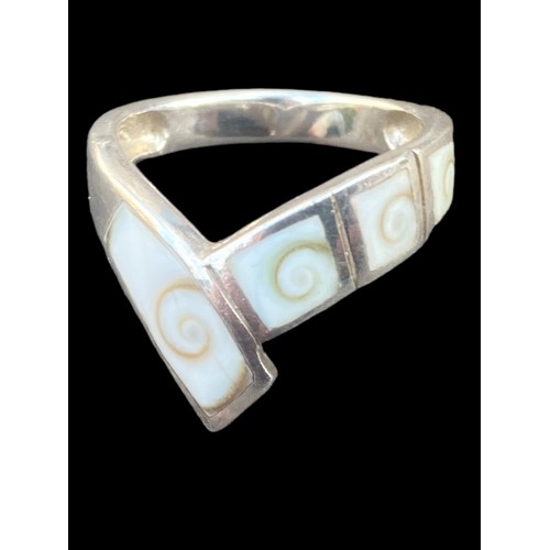 267 - A BEAUTIFUL ENAMELLED SILVER RING
