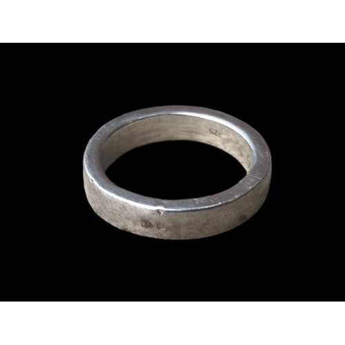 271 - A SILVER BAND