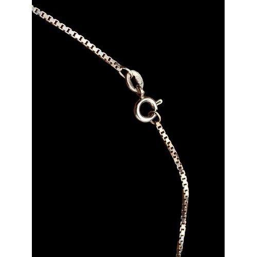 273 - SILVER STAR OF DAVID PENDANT ON SILVER BOX LINK CHAIN