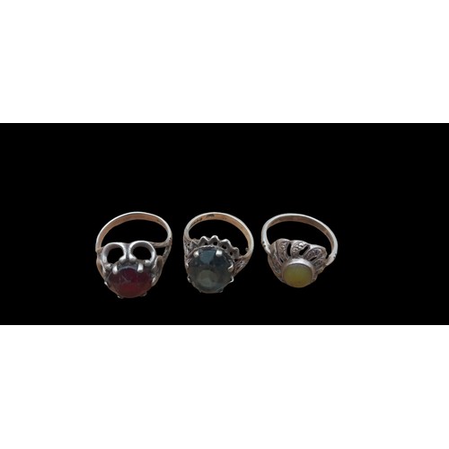 274 - LOT OF 3 VINTAGE RINGS