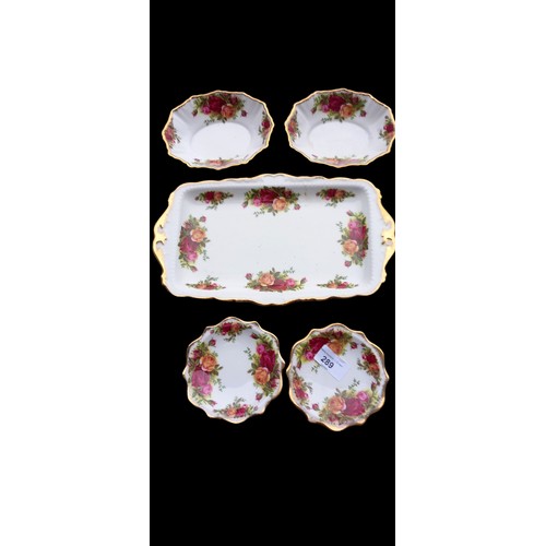 289 - A 5 PIECE LOT OF OLD COUNTRY ROSE BY ROYAL ALBERT