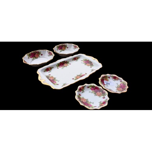289 - A 5 PIECE LOT OF OLD COUNTRY ROSE BY ROYAL ALBERT
