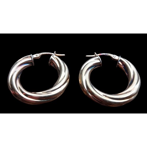 532 - TWISTED HOOP 9CT GOLD EARRINGS 2.75G