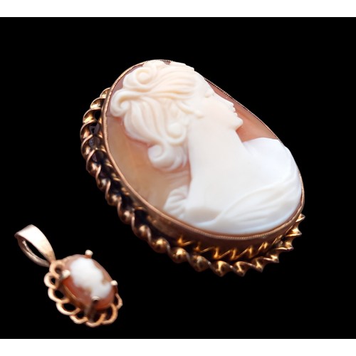 535 - A 9CT GOLD CAMEO PENDANT & CAMEO BROOCH