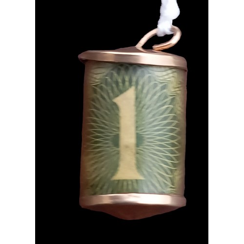 546 - 9CT 1 POUND NOTE CHARM