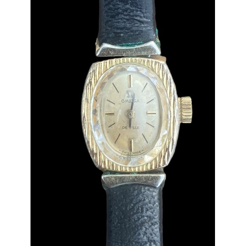 548 - A VINTAGE OMEGA DE VILLE WATCH