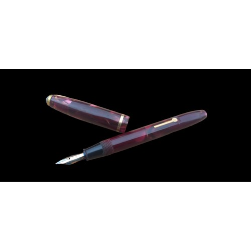 576 - CONWAY STUART DINKIE 550 PEN WITH 14ct GOLD NIB