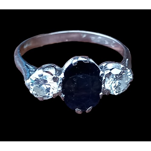 530A - 18ct WHITE GOLD SAPPHIRE AND DIAMOND RING SIZE 