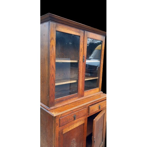 20 - A BEAUTIFUL OAK DISPLAY BOOKCASE