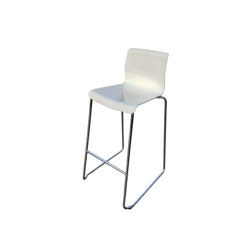 54 - WHITE HIGH CHAIR