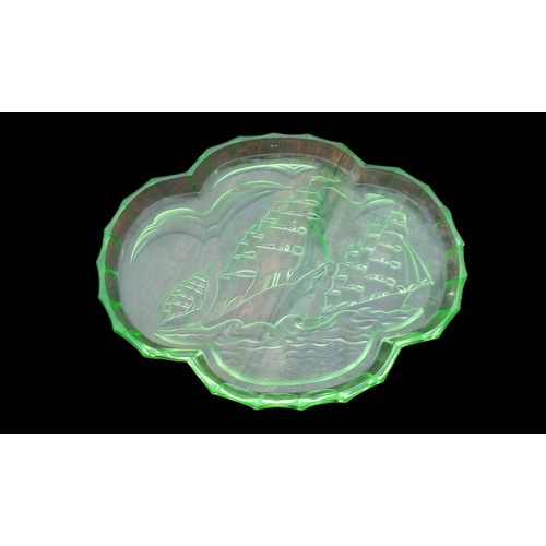 121 - MIXED LOT OF URANIUM GLASS