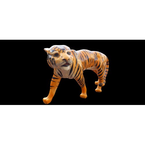 202 - A 21cm BESWICK TIGER (slight damage)