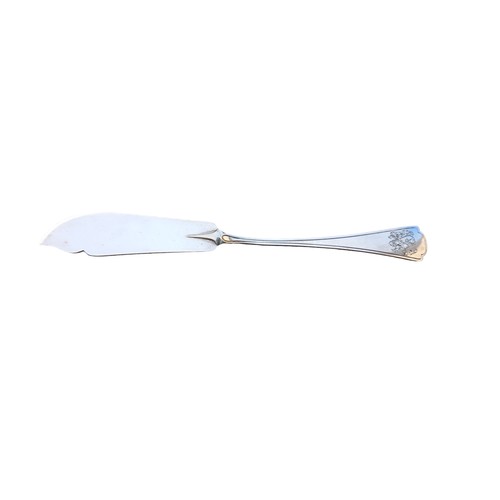 245 - A VERY HEAVY SILVER PASTRY FORK