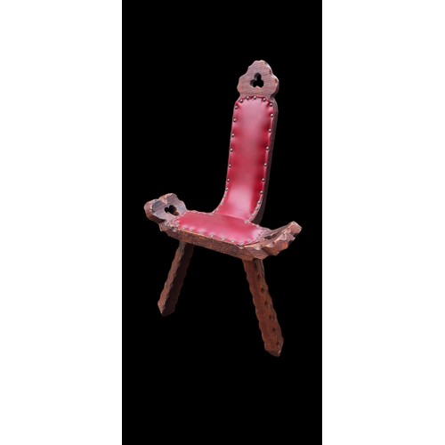 320 - A VINTAGE CARVER FOLK BIRTHING CHAIR