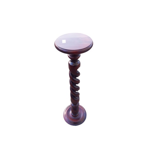 78 - A GOOD QUALITY MAHOGANY TWIST PLANTSTAND 38