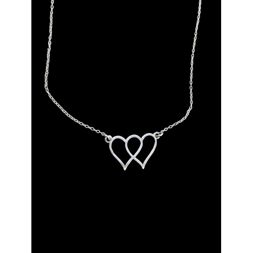 428 - A SILVER DOUBLE HEART NECKLACE