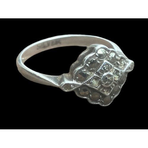 429 - A SILVER MARCASITE RING