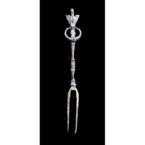 436 - AN ORNATE 2 PRONG SILVER FORK STAMPED 800