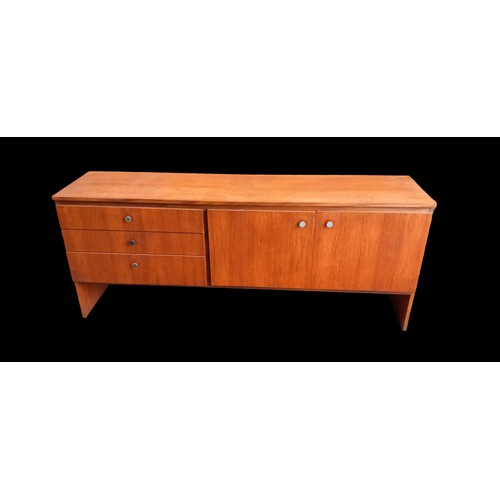 447 - A TEAK MID CENTURY SIDEBOARD 67/28/16